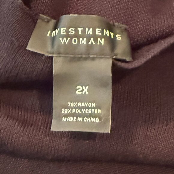 Pull Over Sweater with Cute Stitching Detail - Picture 2 of 9